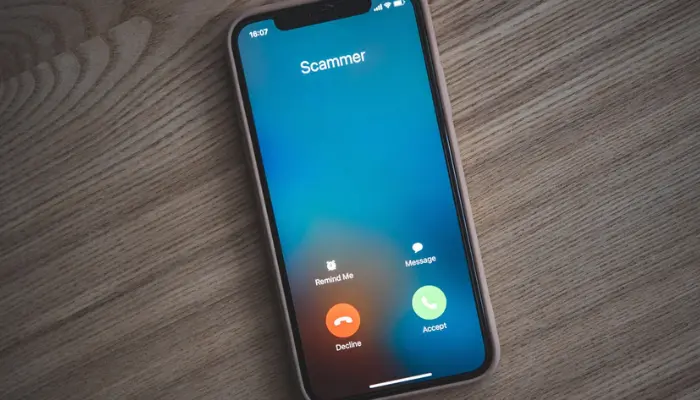 Majority of Singaporeans exhibit enhanced confidence in detecting scam calls, SMS